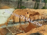23 December 2013 Orion Pratumnak Condo - construction site foto
