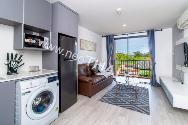 Hua Hin Asunto 2,400,000 THB - Myyntihinta; Bluroc Condo Hua Hin