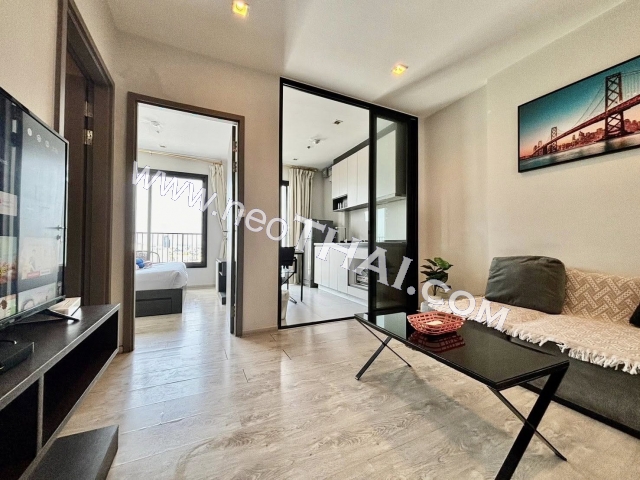 4,750,000 - The Base Central Pattaya