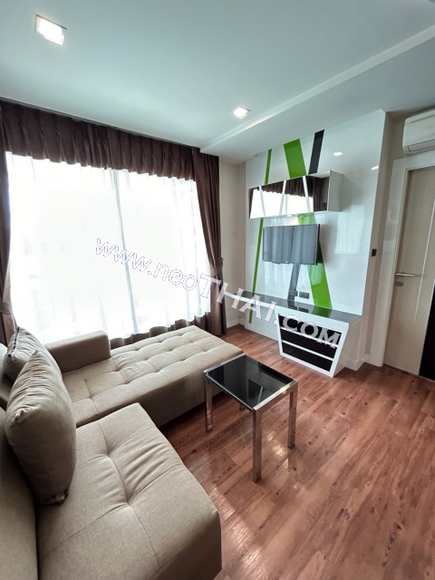 1,700,000 - The Feelture