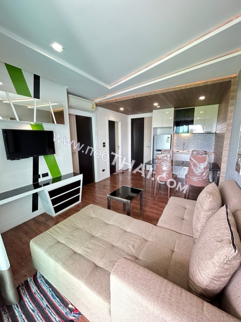 1,700,000 - The Feelture